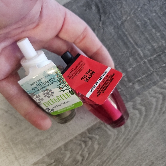 Bath And Body Plug In Bundle - Picture 4 of 4